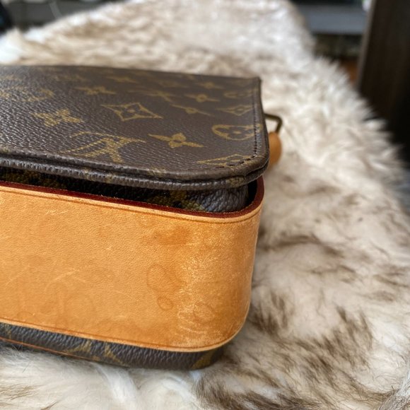 Louis Vuitton Crossbody Cartouchiere PM - Picture 9 of 16